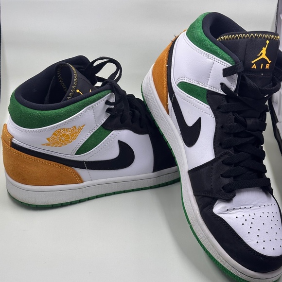 AIR JORDAN 1 MID SE - Picture 4 of 6